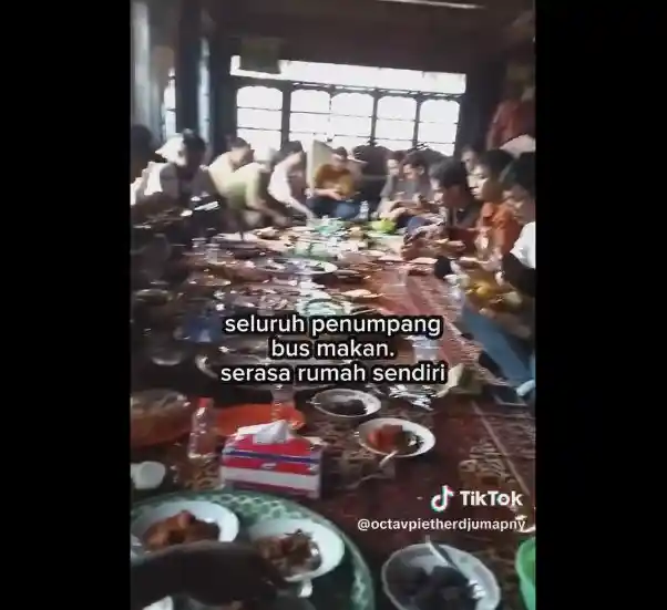 Foto - Kisah Semua Penumpang Borlindo Diajak Lebaran Di Rumah Driver