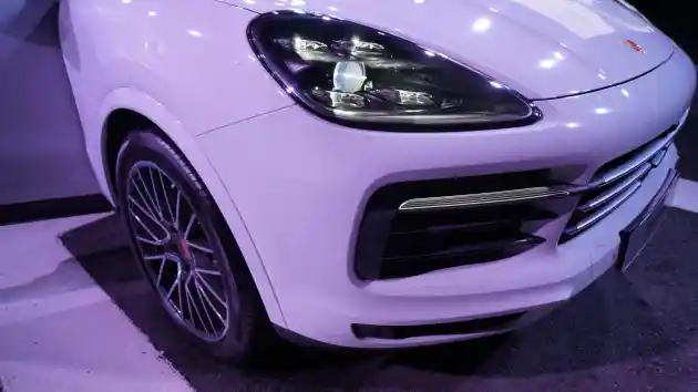 Foto - GALERI: Porsche Cayenne S (14 FOTO)