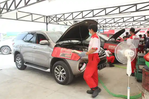 Foto - Toyota Sebar 307 Titik Posko Mudik, Siap Manjakan Konsumen