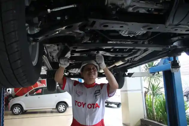 Foto - Toyota Pastikan Tetap Buka Bengkel Resmi Saat Cuti Lebaran