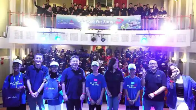 Foto - KTB Gelar Program “We Care, We Share” Untuk Anak-Anak