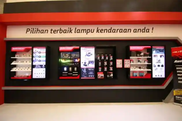 Foto - Cari Lampu Mobil di GIIAS 2018 Dapat Diskon 50%!