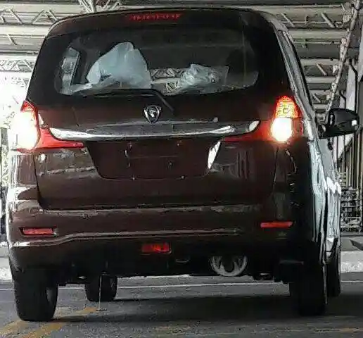 Foto - SPY SHOT: Suzuki Ertiga "Berbaju" Proton