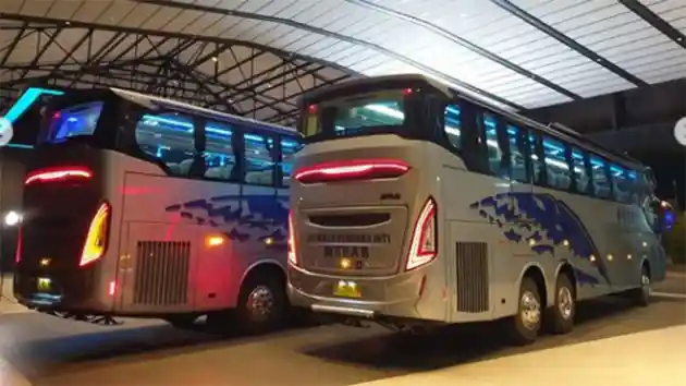 Foto - PT Rapi Tambah Armada Baru Scania K410iB Karoseri Laksana