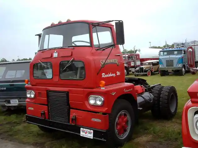 Foto - International Sightliner, Truk Langka Yang Bintangi Film Real Steel