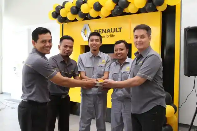 Foto - Renault Resmikan Dealer Keduanya di Kota Pahlawan