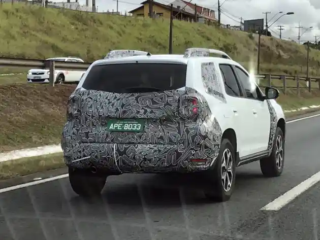 Foto - SPY SHOT: Renault Duster Generasi Kedua Mulai Tes Jalan