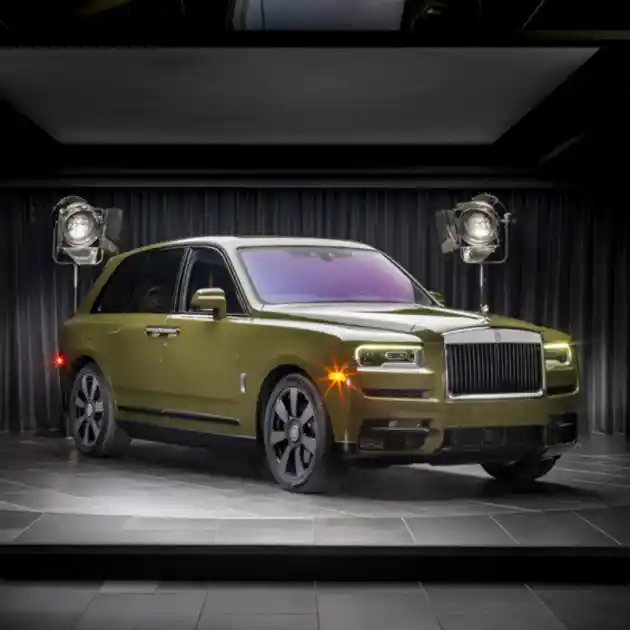 Foto - Rolls-Royce Pamerkan Pilihan Warna Baru Cullinan Yang Dapat Dikombinasikan Sesuai Selera Konsumen