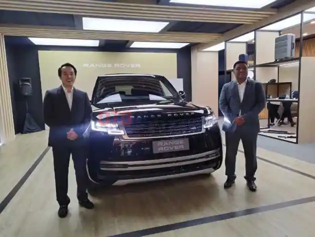 Foto - Range Rover PHEV Melenggang, Dibanderol Lebih Enteng Dari Versi Mild Hybridnya