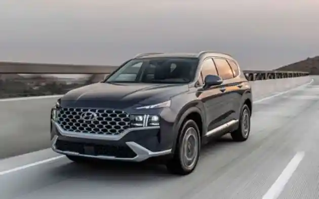 Foto - Hyundai Santa Fe 2021 Bakal Dijual Dalam Empat Varian, Simak Bocorannya