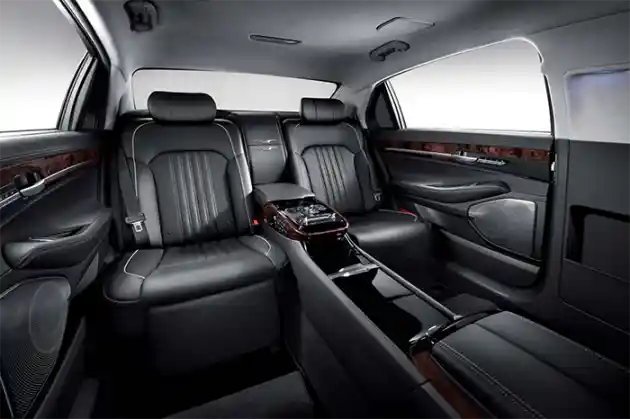 Foto - Hyundai Membuat Sedan Super-Premium Untuk Melawan Maybach