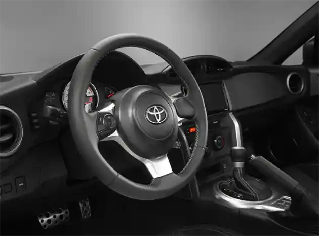 Foto - Toyota 86 Dapat Perubahan Eksterior, Interior, Suspensi Hingga Mesin