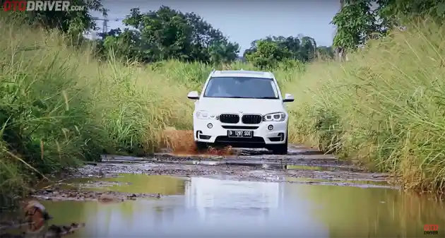 Foto - BMW DIESEL CHALLENGE: Cocokkah BMW X5 25d Jadi 'One Car For All'?