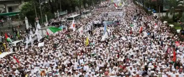 Foto - Ada Unjuk Rasa 313 Siang Ini Di Jakarta, Hindari Rute Berikut