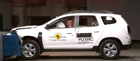 Foto - VIDEO: Crash Test Renault Duster 2017 (Euro NCAP)