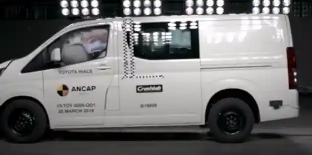 Foto - VIDEO: Crash Test Toyota Hiace 2019 (ANCAP)