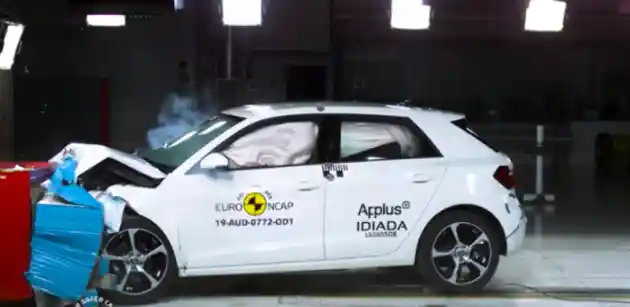 Foto - VIDEO: Crash Test Audi A1 (Euro NCAP)