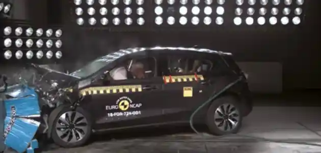 Foto - VIDEO: Crash Test Ford Focus 2019 (Euro NCAP)