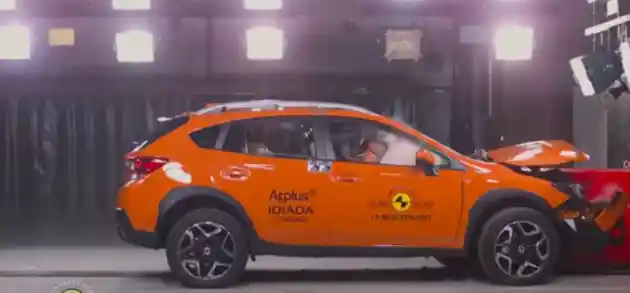 Foto - VIDEO: Crash Test Subaru Impreza (Euro NCAP)