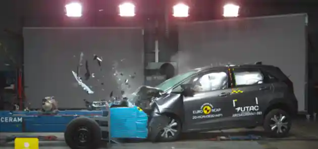 Foto - VIDEO: Crash Test Honda Jazz 2020 (Euro NCAP)