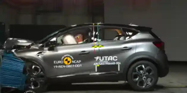 Foto - VIDEO: Crash Test Renault Captur (Euro NCAP)