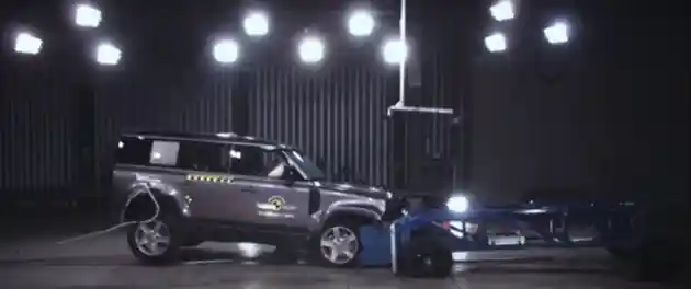 Foto - VIDEO: Crash Test Land Rover Defender PHEV (Euro NCAP)