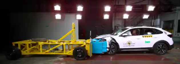 Foto - VIDEO: Crash Test Volkswagen Taigo (Euro NCAP)