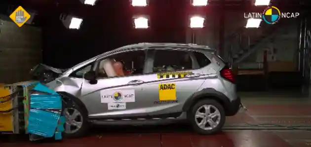 Foto - VIDEO: Crash Test Honda WR-V (Latin NCAP)