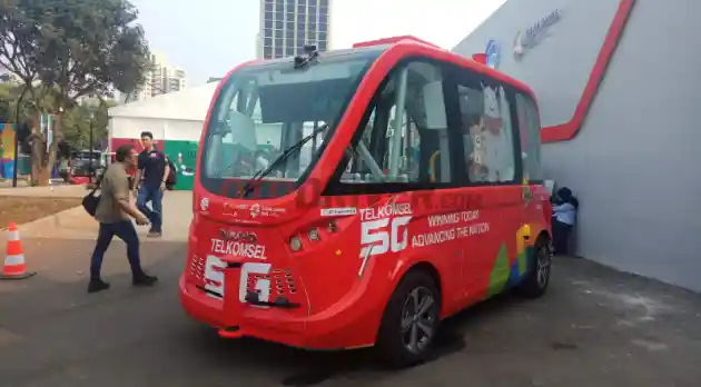 Foto - Mobil Autonomous Untuk Pertamakalinya Beroperasi di Jakarta!