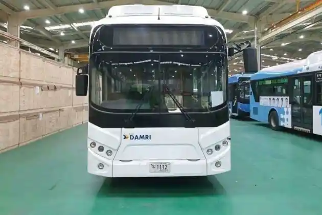 Foto - Damri Resmi Umumkan Kehadiran Bus Listrik di Indonesia