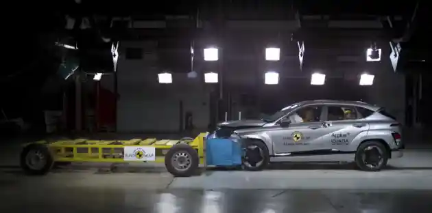 Foto - VIDEO: Crash Test Hyundai Kona (Euro NCAP)