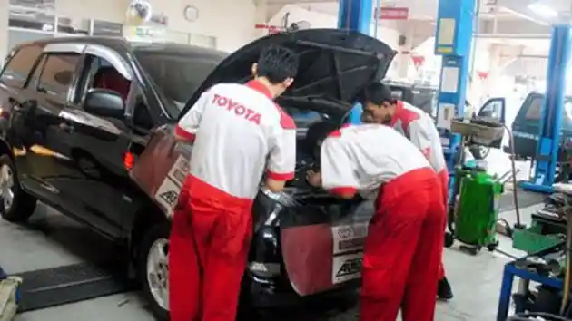 Foto - Auto2000 Makin Laris, Siap Beri Pelayanan Terbaik Di 2017