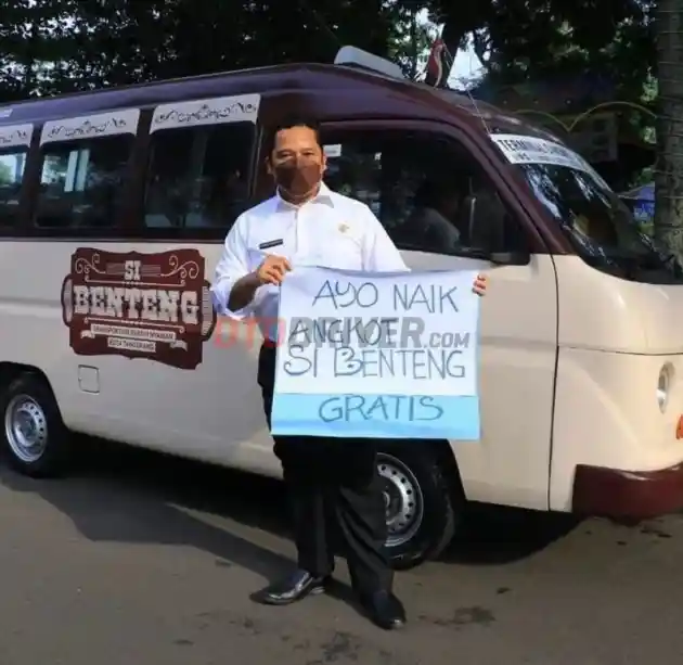 Foto - Si Benteng, Angkot Unik Dari Tangerang Yang Berdesain Retro