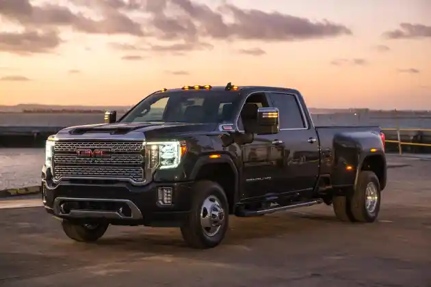 Foto - Chevrolet Dan GMC Gebuk Pesaing Dengan Pikap 505 hp