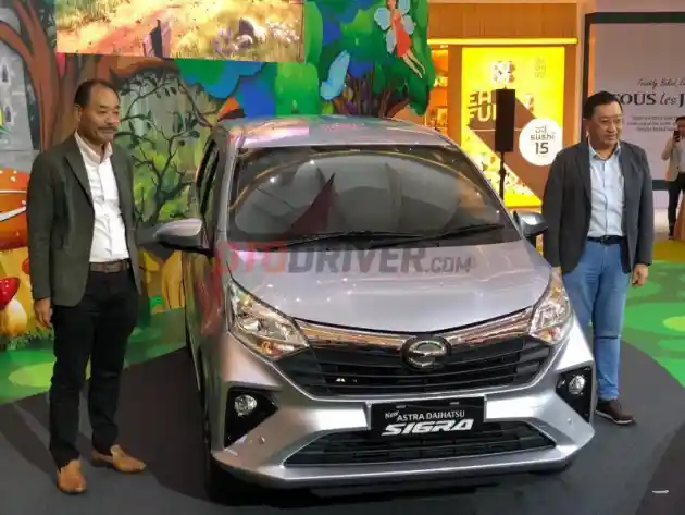 Foto - Sigra Facelift Meluncur, Harga Naik RP 2 juta!