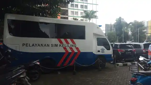 Foto - Bersiap, Membuat SIM Harus Ikut Tes Kejiwaan