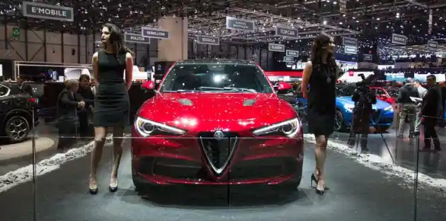 Foto - GALERI: Bidadari Geneva Motor Show 2017 (20 FOTO)