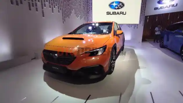 Foto - Subaru WRX Meluncur di IIMS 2023