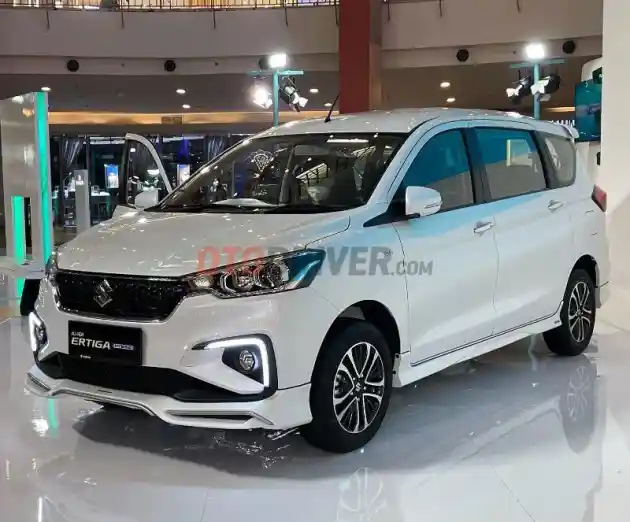 Foto - 10 Peningkatan Suzuki Ertiga Hybrid Untuk Menantang Xpander dan Avanza