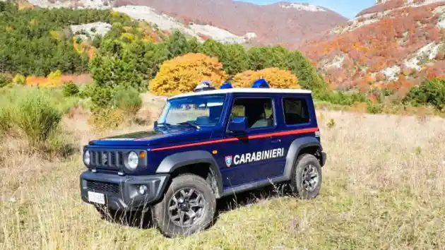 Foto - Mengulik 55 Unit Suzuki Jimny yang Jadi Mobil Polisi Italia