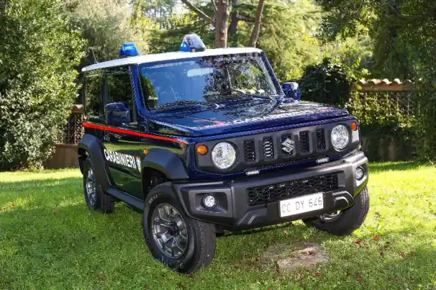 Foto - Mengulik 55 Unit Suzuki Jimny yang Jadi Mobil Polisi Italia