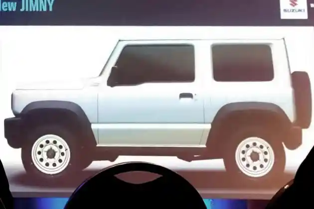 Foto - SPY SHOT: Suzuki Jimny Generasi Terbaru Jadi Serba Kotak