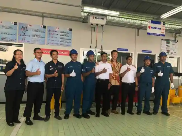 Foto - Suzuki Dirikan Dua Dealer Sekaligus di Sulawesi