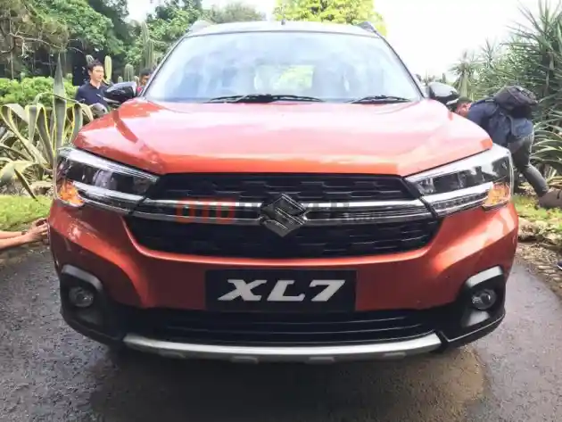 Foto - Honda Anggap Suzuki XL7 Bukan Ancaman Bagi BR-V