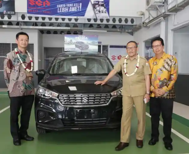 Foto - Suzuki Resmikan Dealer 3S Baru Ke-325 di Banten