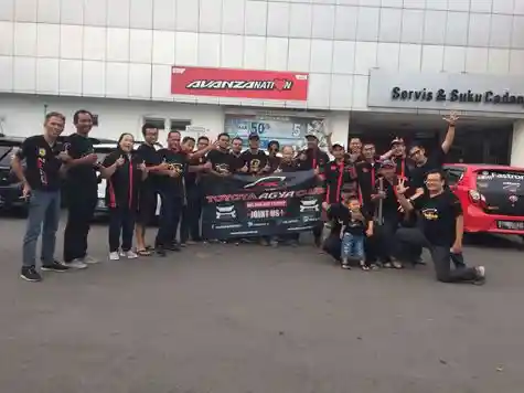 Foto - Toyota Agya Club Chapter Pantura Baksos Dalam Perayaan Hari Jadi