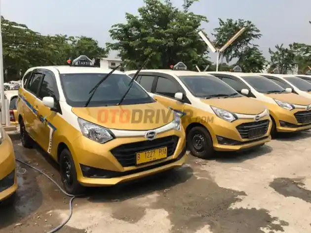 Foto - Daihatsu Sigra yang Jadi Taksi Bukanlah Tipe Terendah