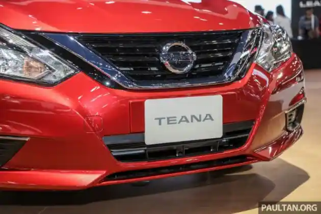 Foto - Perbandingan Mesin dan Harga Teana 2019 VS All New Camry dan Accord