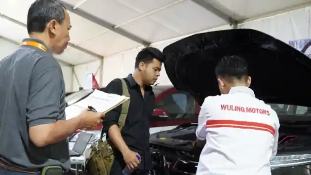 Foto - Ini Dia Teknisi Terbaik Wuling Se-Indonesia