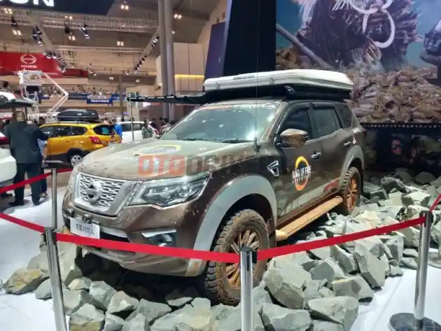 Foto - Nissan Terra Menjelajah Papua Barat Dengan Modifikasi Minimalis